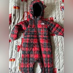North face toddler snow suit size 18-24M